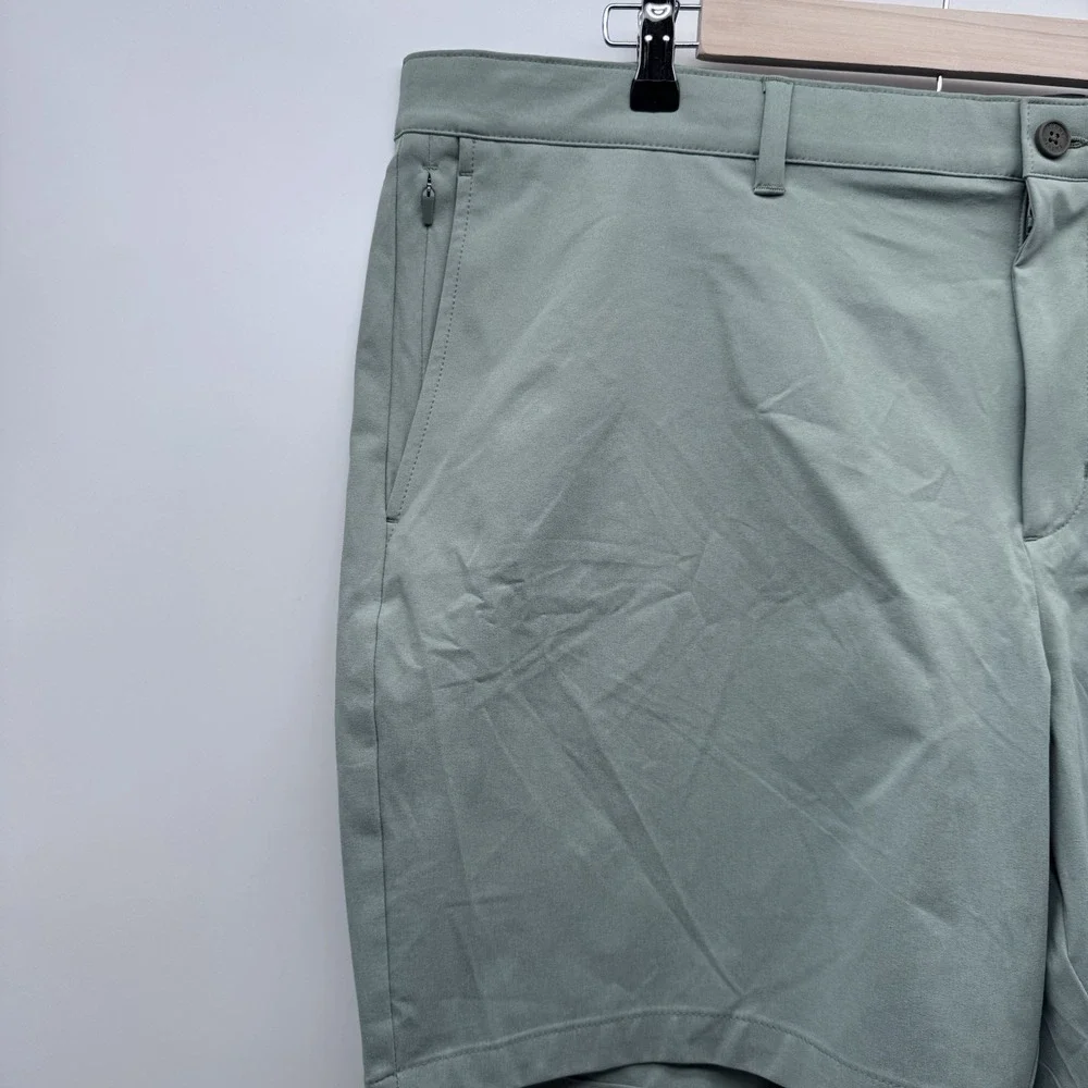 Tommy Bahama Barbados Pro 7 Shorts Men 44 Sea Pine Green IslandZone Stretch NWT
